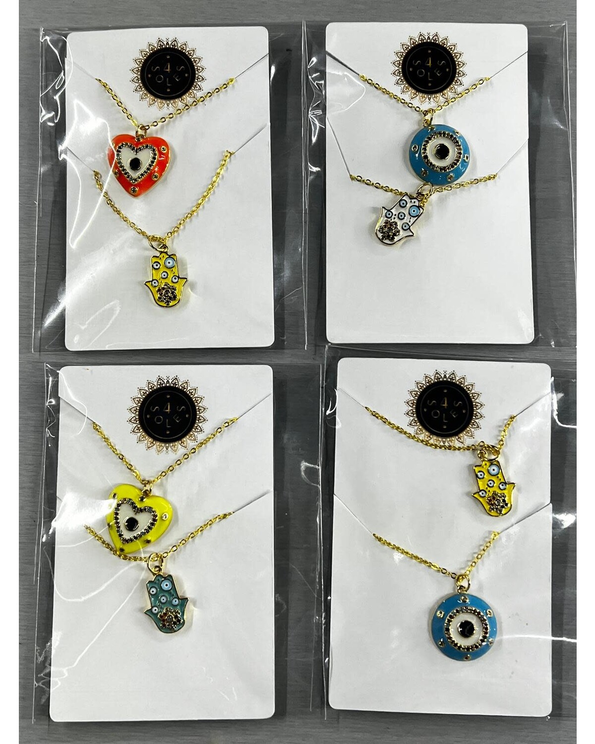 Set 2 Necklace  4 soles