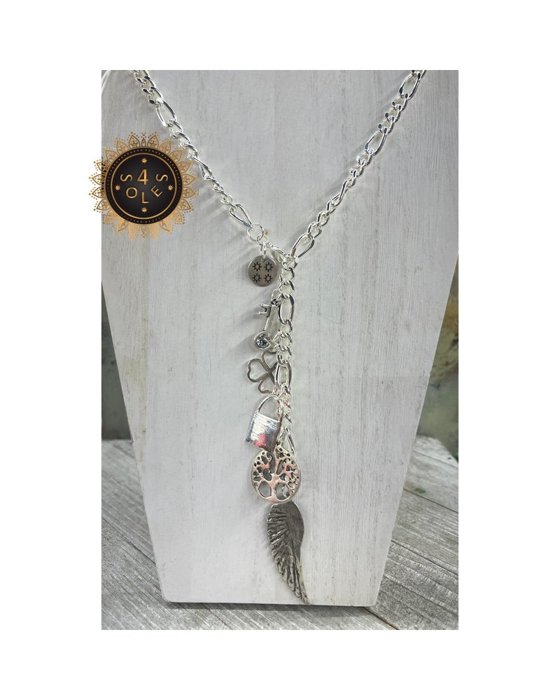 Angel wings necklace