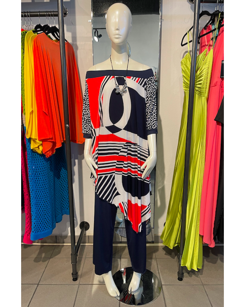 3X Asymmetrical Orange & Navy Blue Set  By: Claudia Orozco