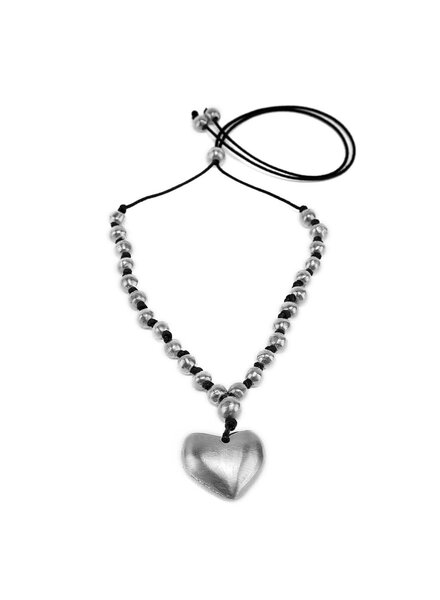 PENDENTIF 26 BOULES ET 1 GRAND COEUR AL04215