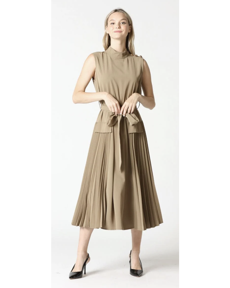 Sleevesless Pleated Dress w/Side Shoulder Button