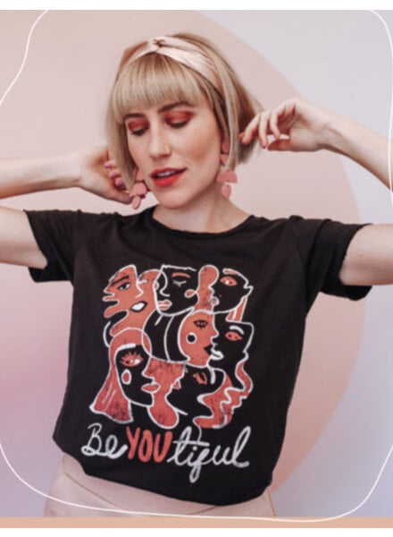 Be(you)tiful women tee