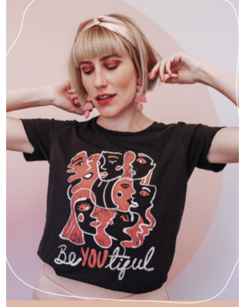 Be(you)tiful women tee