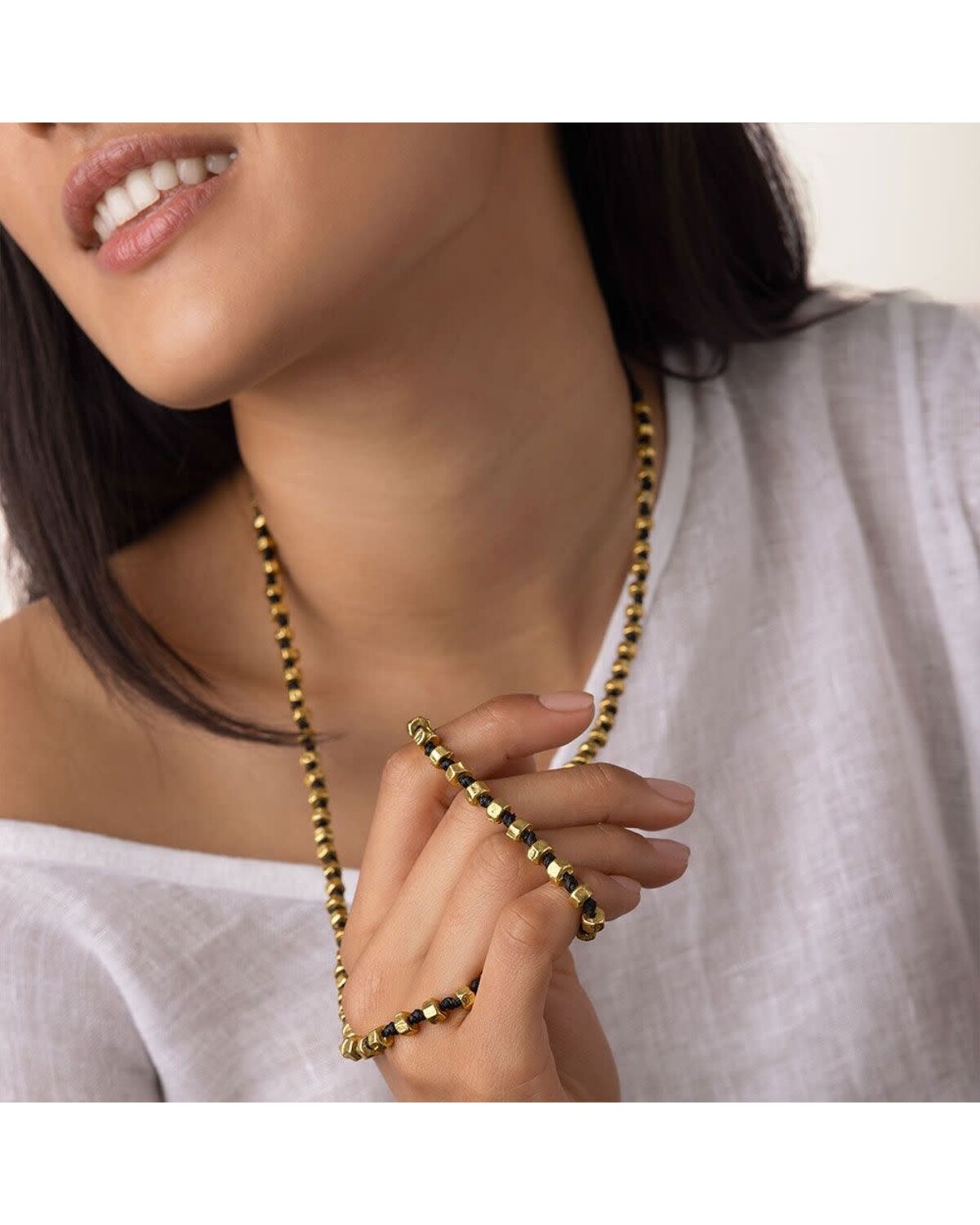 dry1007MACRAME CUBES NECKLACE