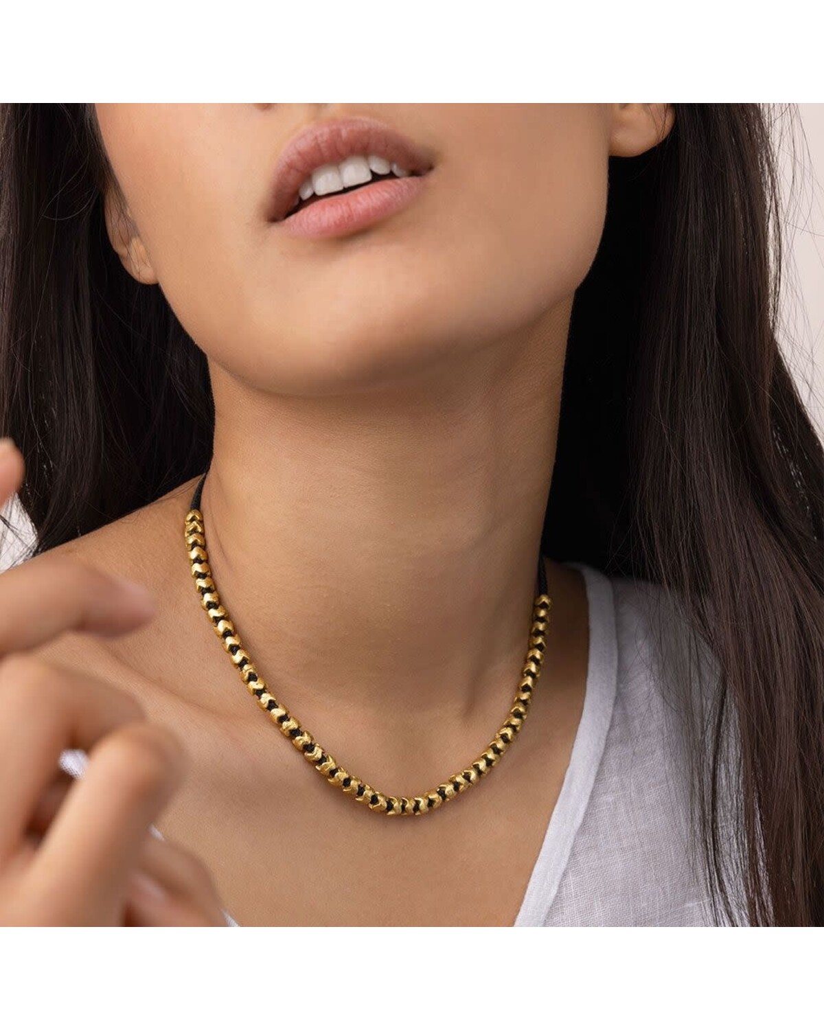 Dry1500MACRAME CROWNS NECKLACE