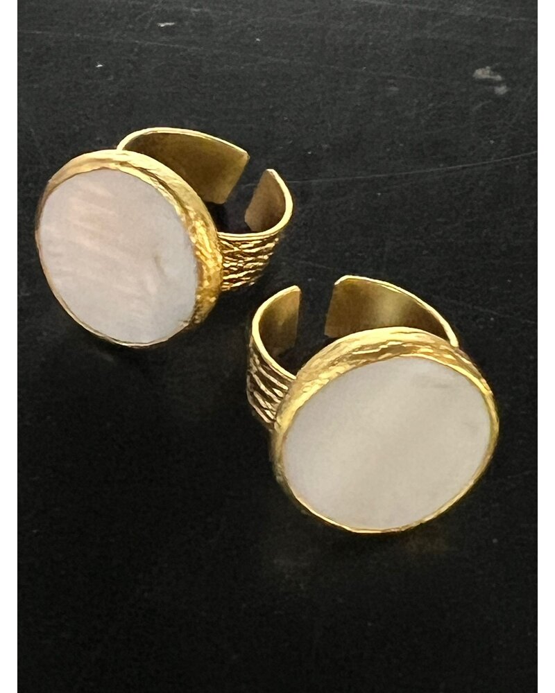 R100 Pearls Adjustable Ring