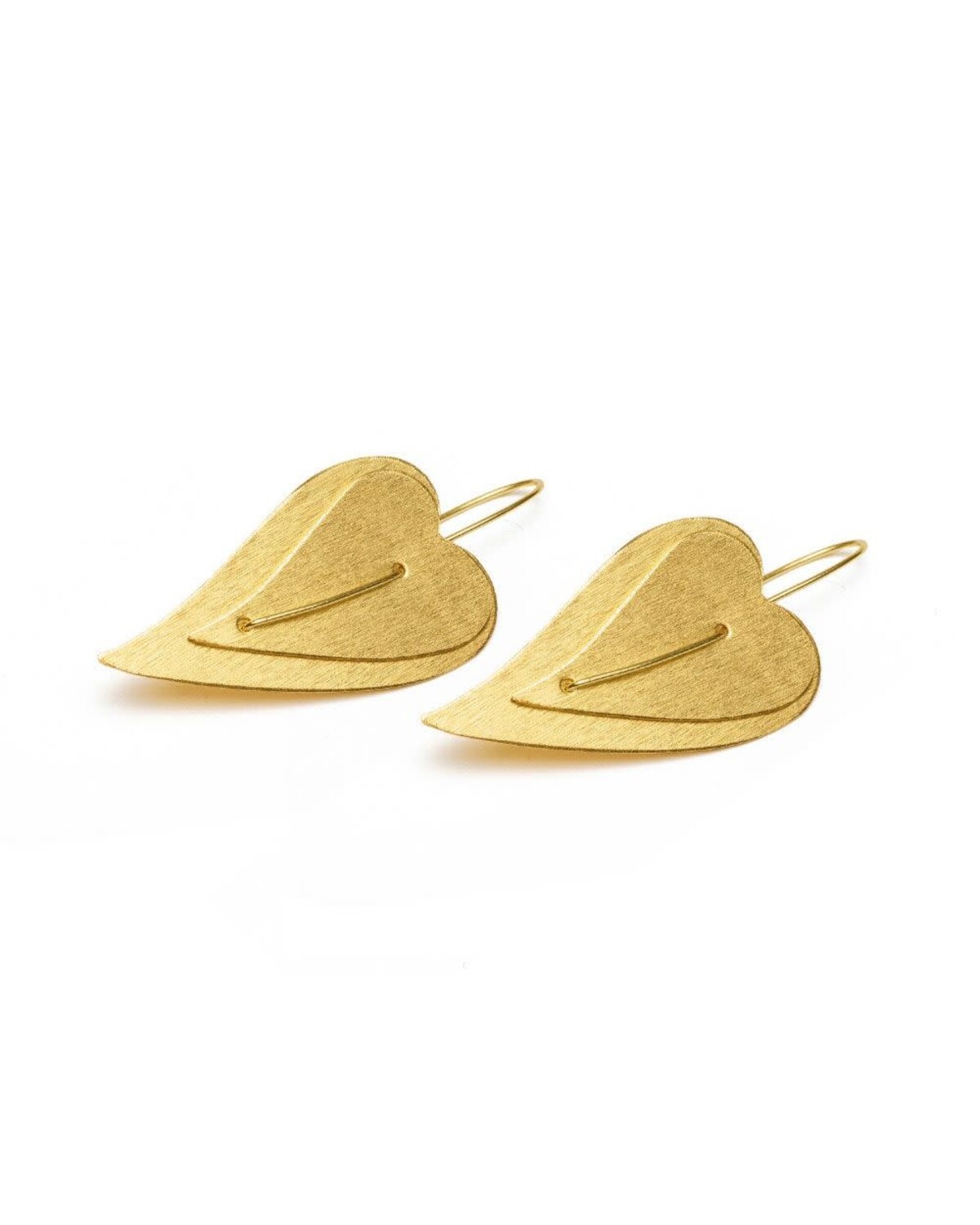 DD16129SIRREGULAR HEART EARRINGS