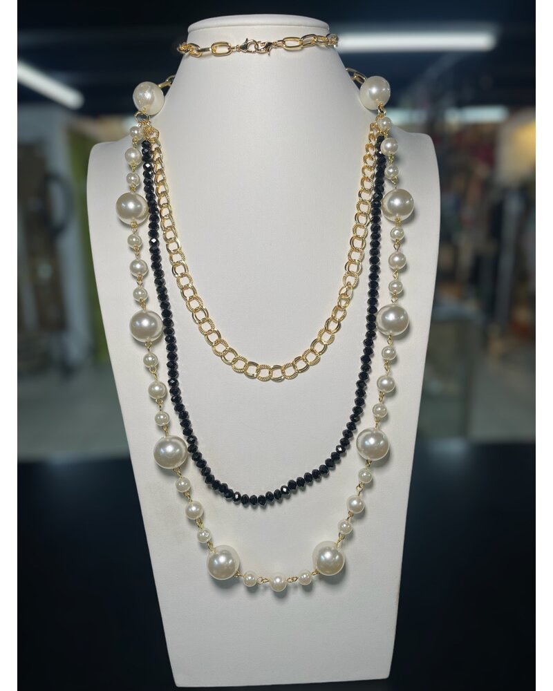 Long 3 Layers w/ Pearls Necklace