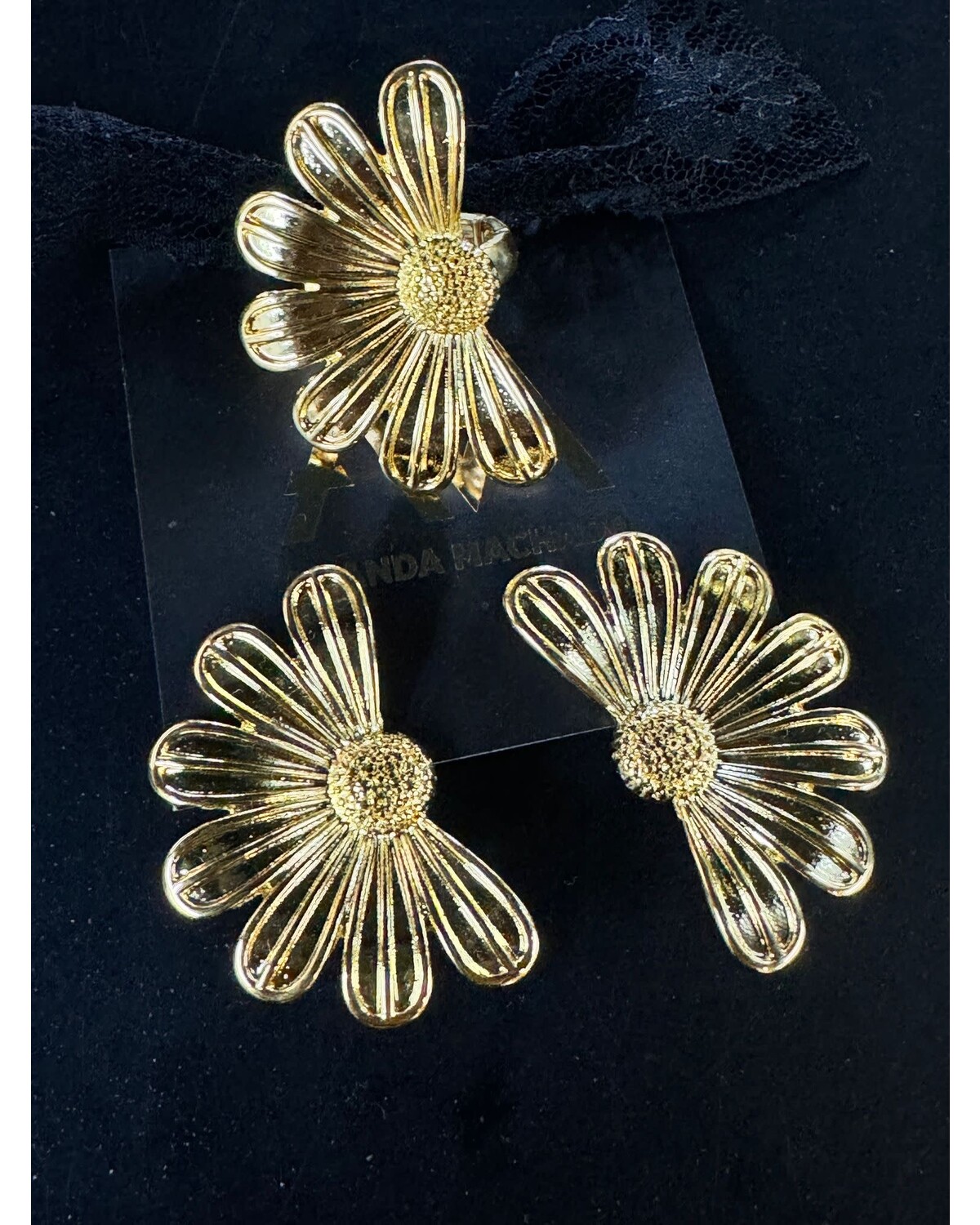 Flower Set by Amanda Machado