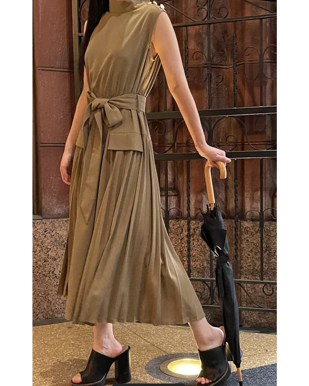 Sleevesless Pleated Dress w/Side Shoulder Button