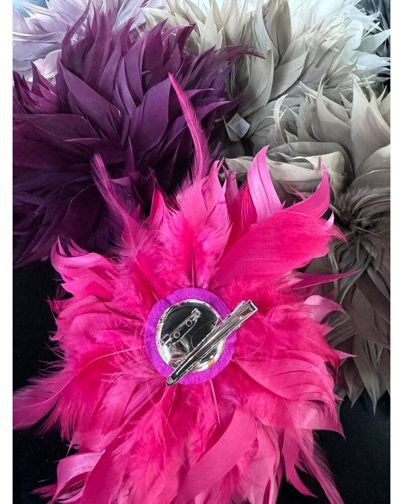Beautiful Feathers Floral pin