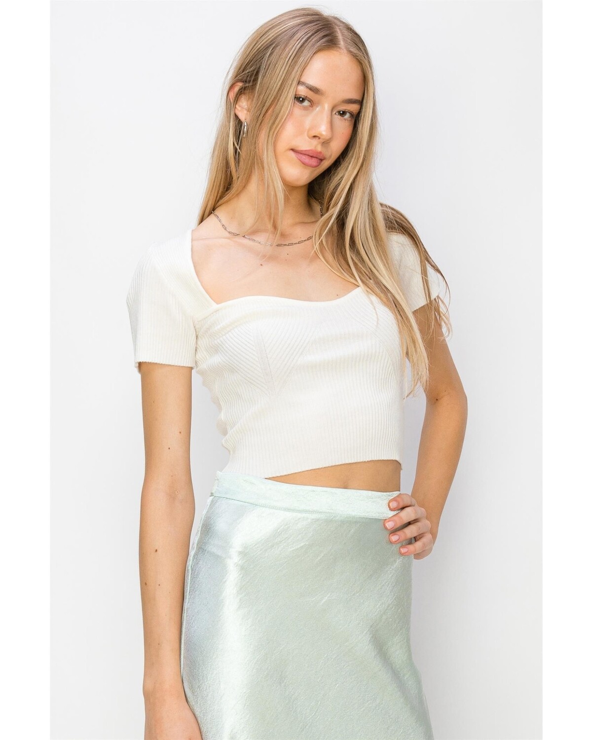SWEETHEART NECK CROP TOP