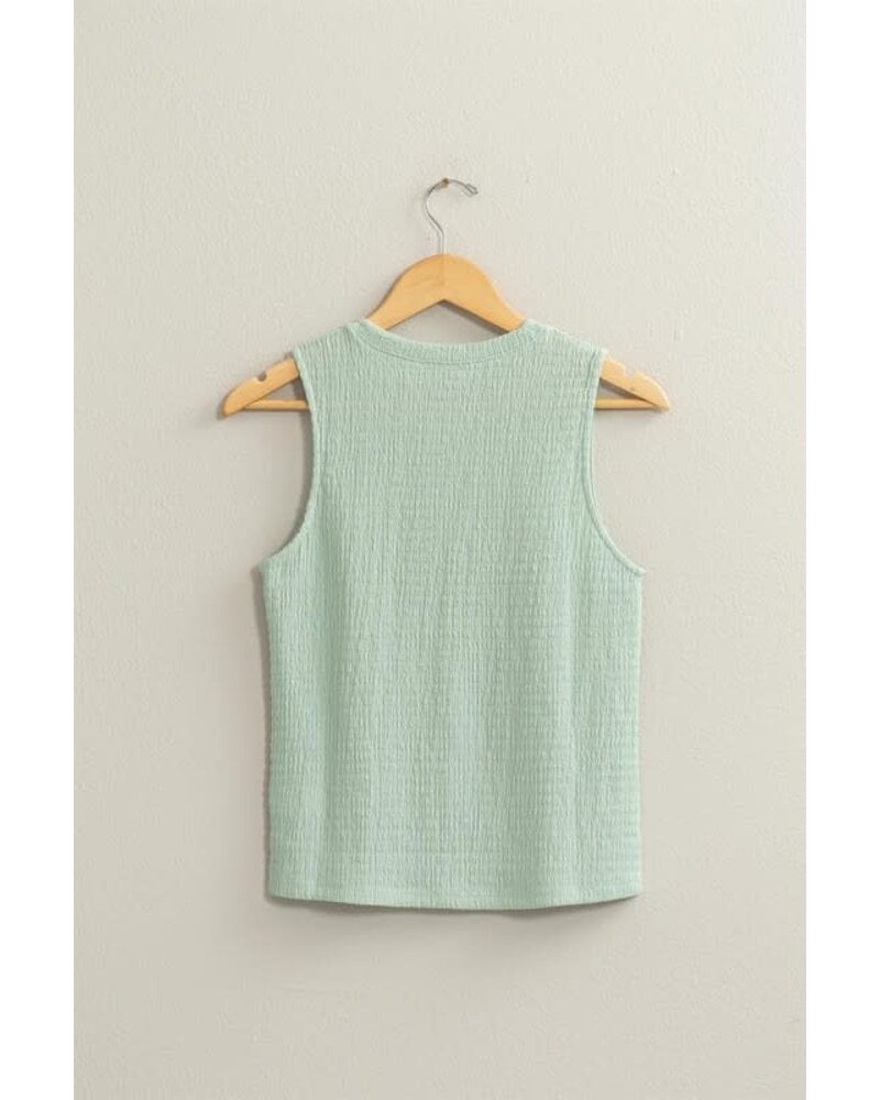 RELAXED FIT SLEEVELESS TOP. Mint