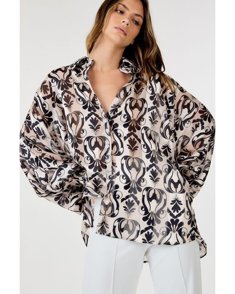 BUTTON-DOWN LONG SLEEVE PRINTED TOP