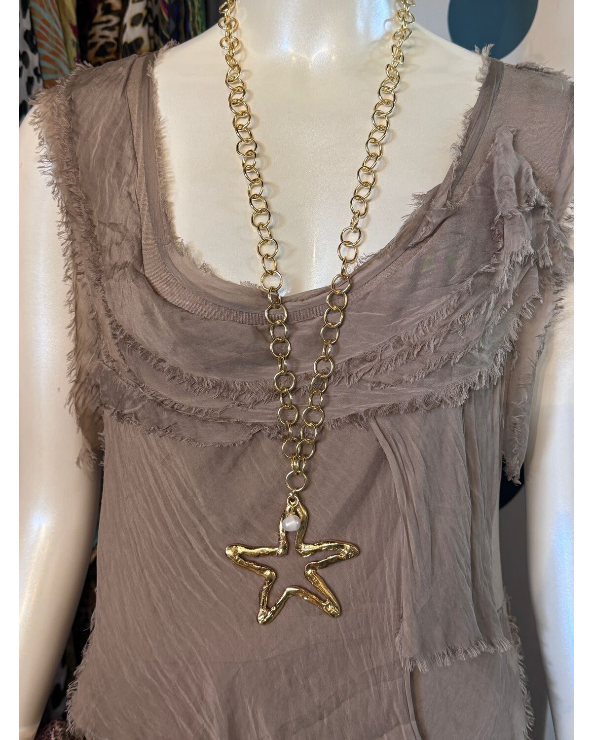Big Star Long Necklace 32" 4 soles