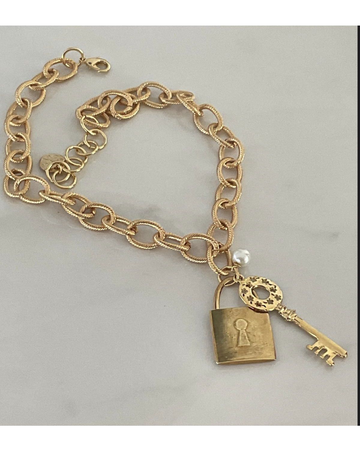 Big lock and key 24" 4 Soles necklace