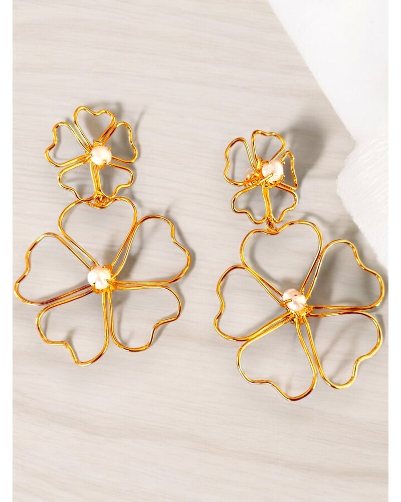 2 flowers 31/2 earrings