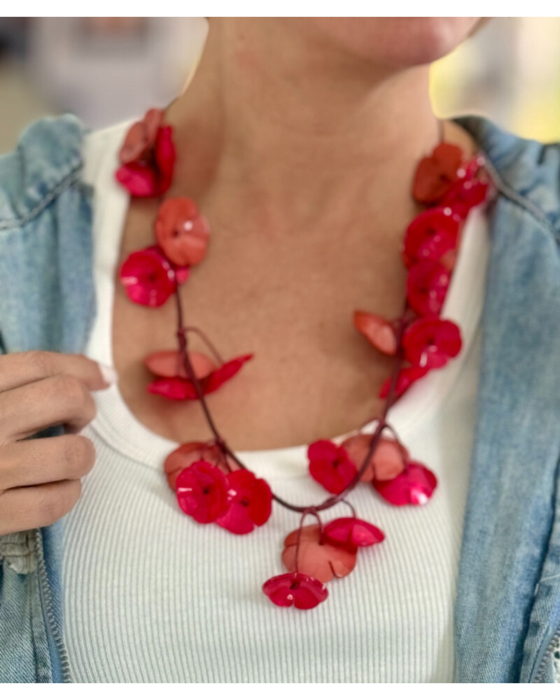 Fucsia/coral acrylic necklace 28”