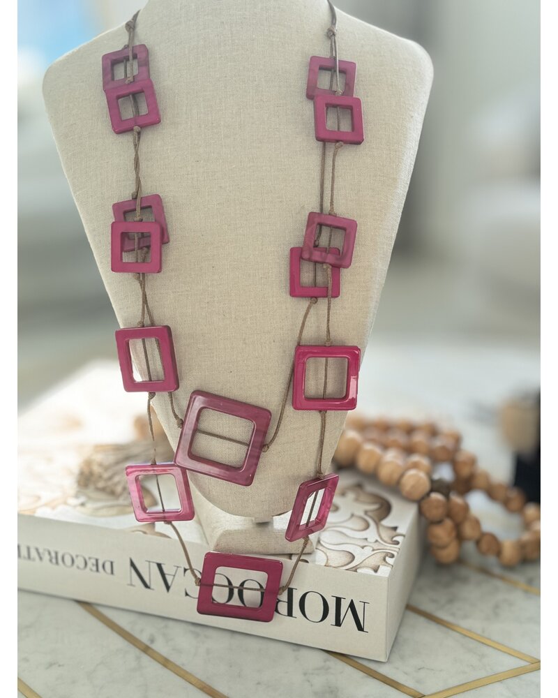 Square magenta long necklace