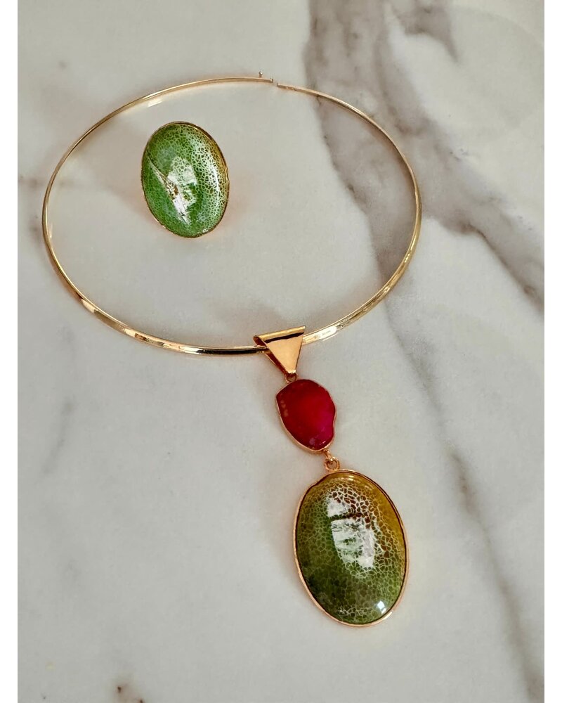 Green Natural stone Choker