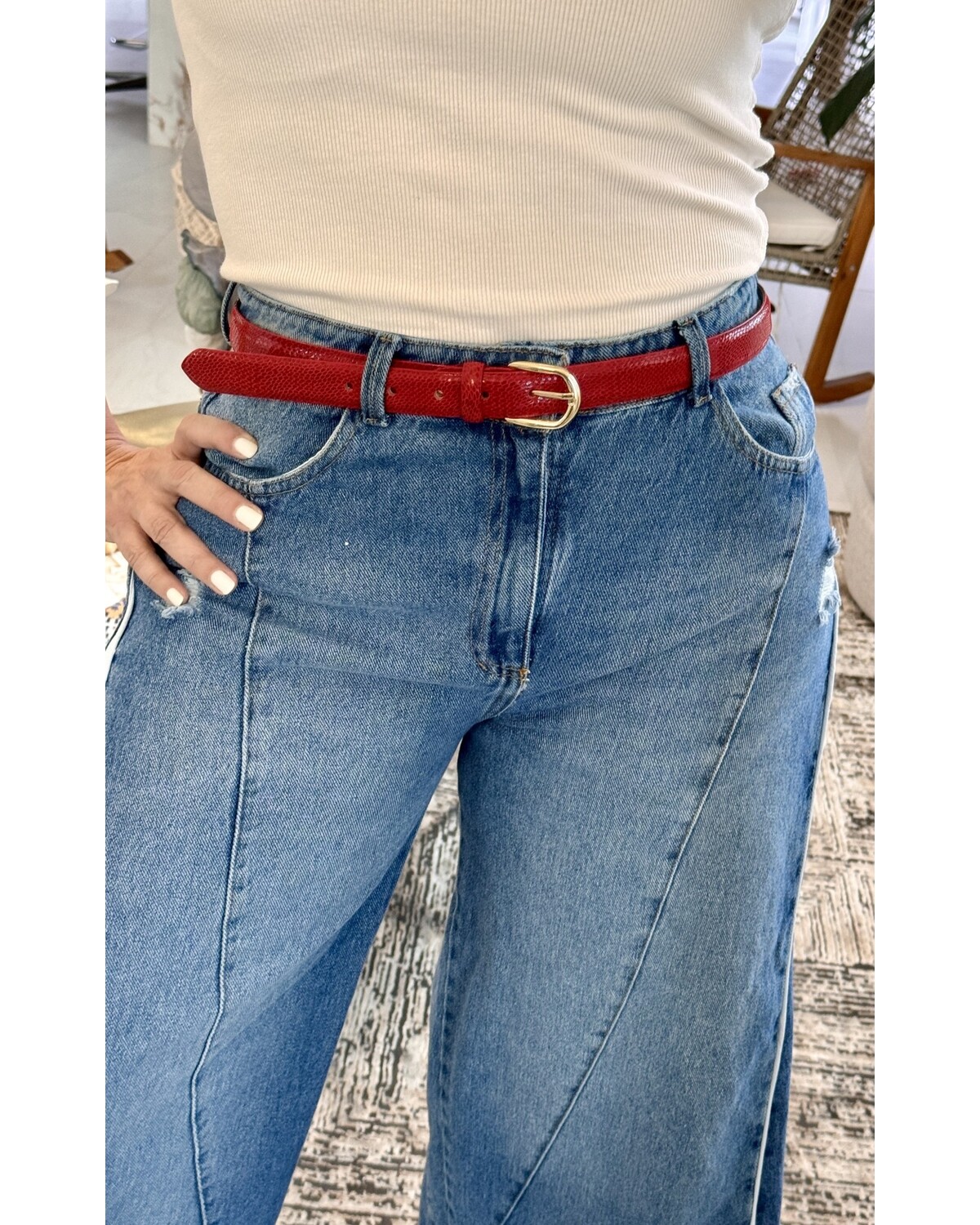 Whisper leather belt