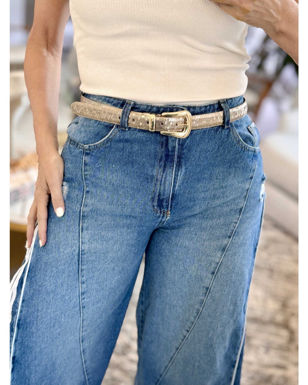 Whisper leather belt