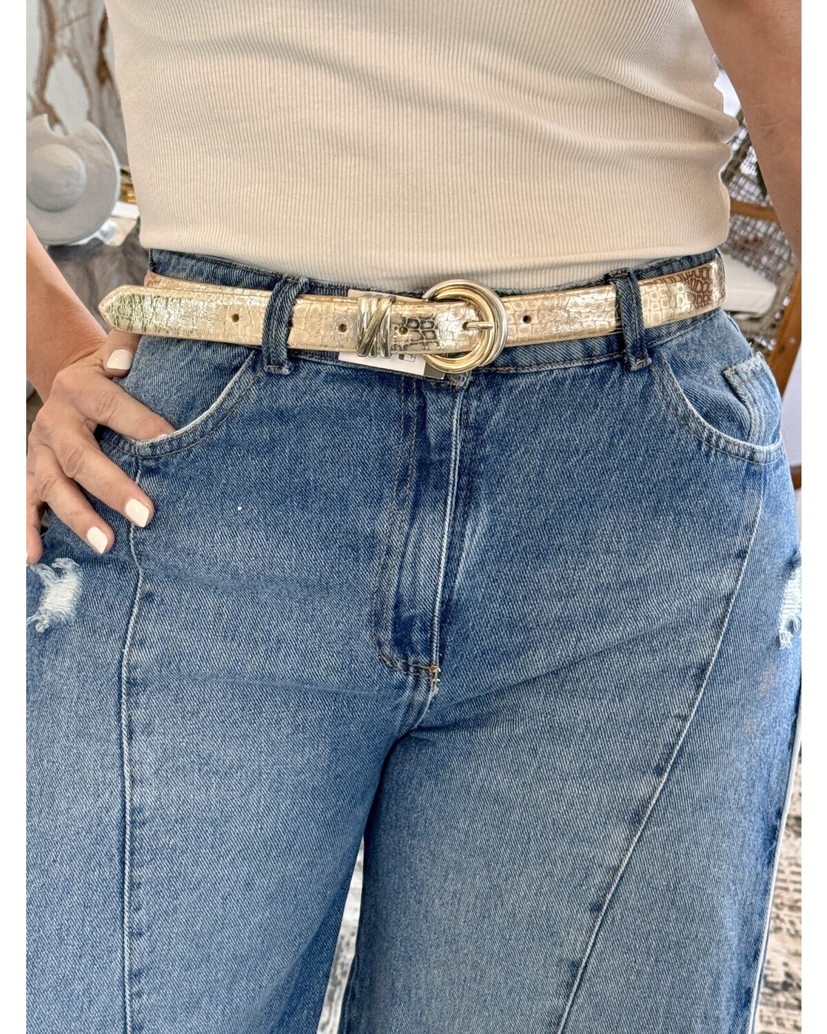 Whisper leather belt