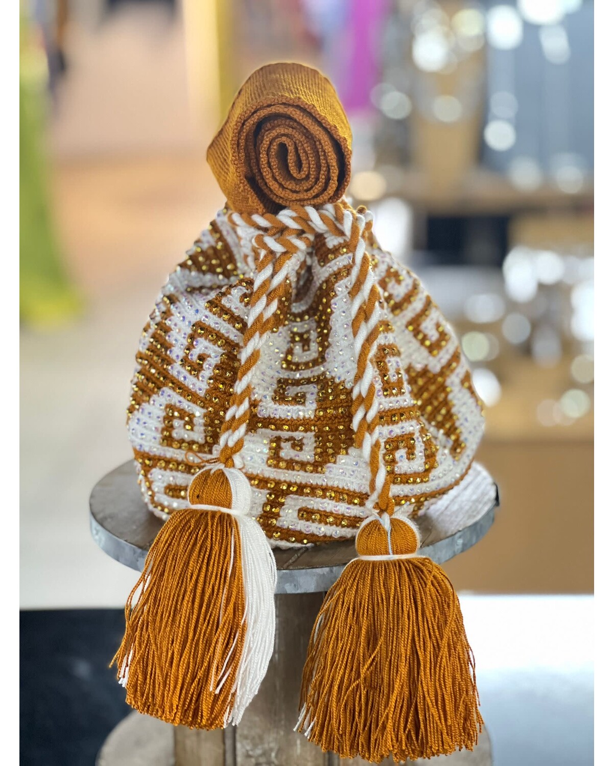 Medium Wayuu Crystals Bags must
