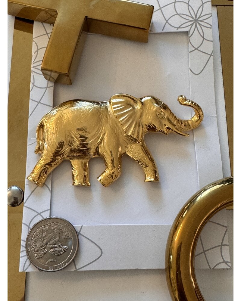 Big elephant pin