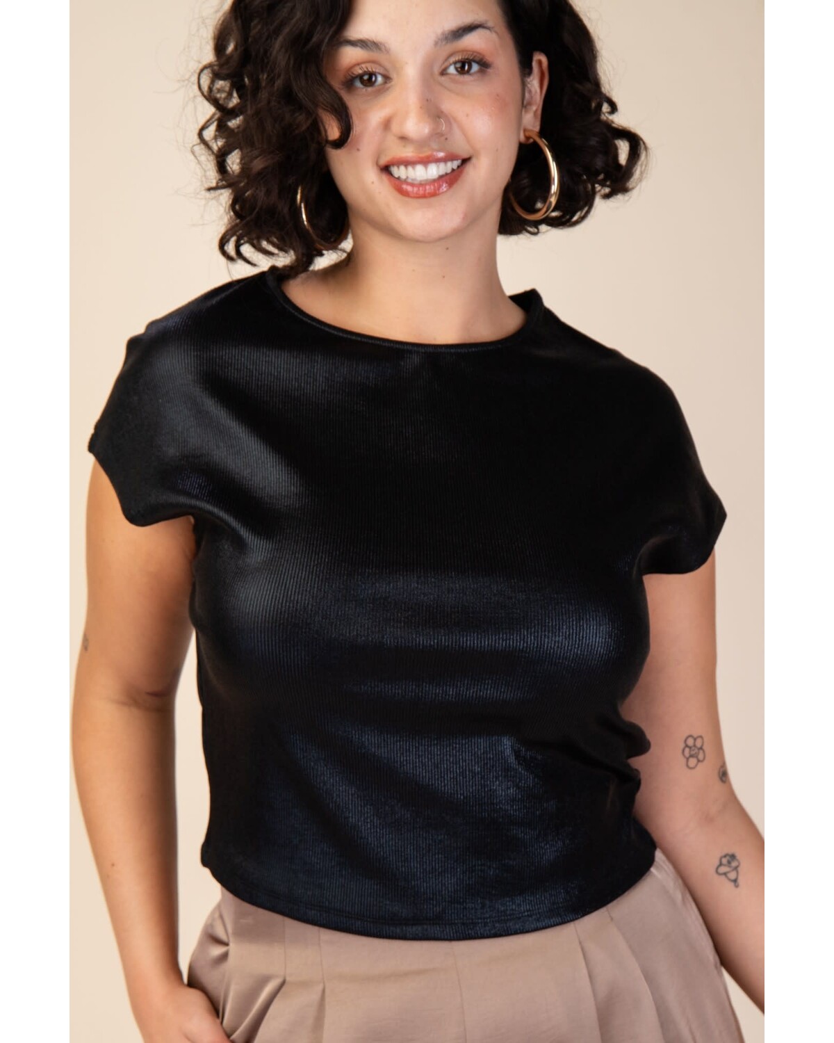 Round Neck Short Sleeve Metallic Top