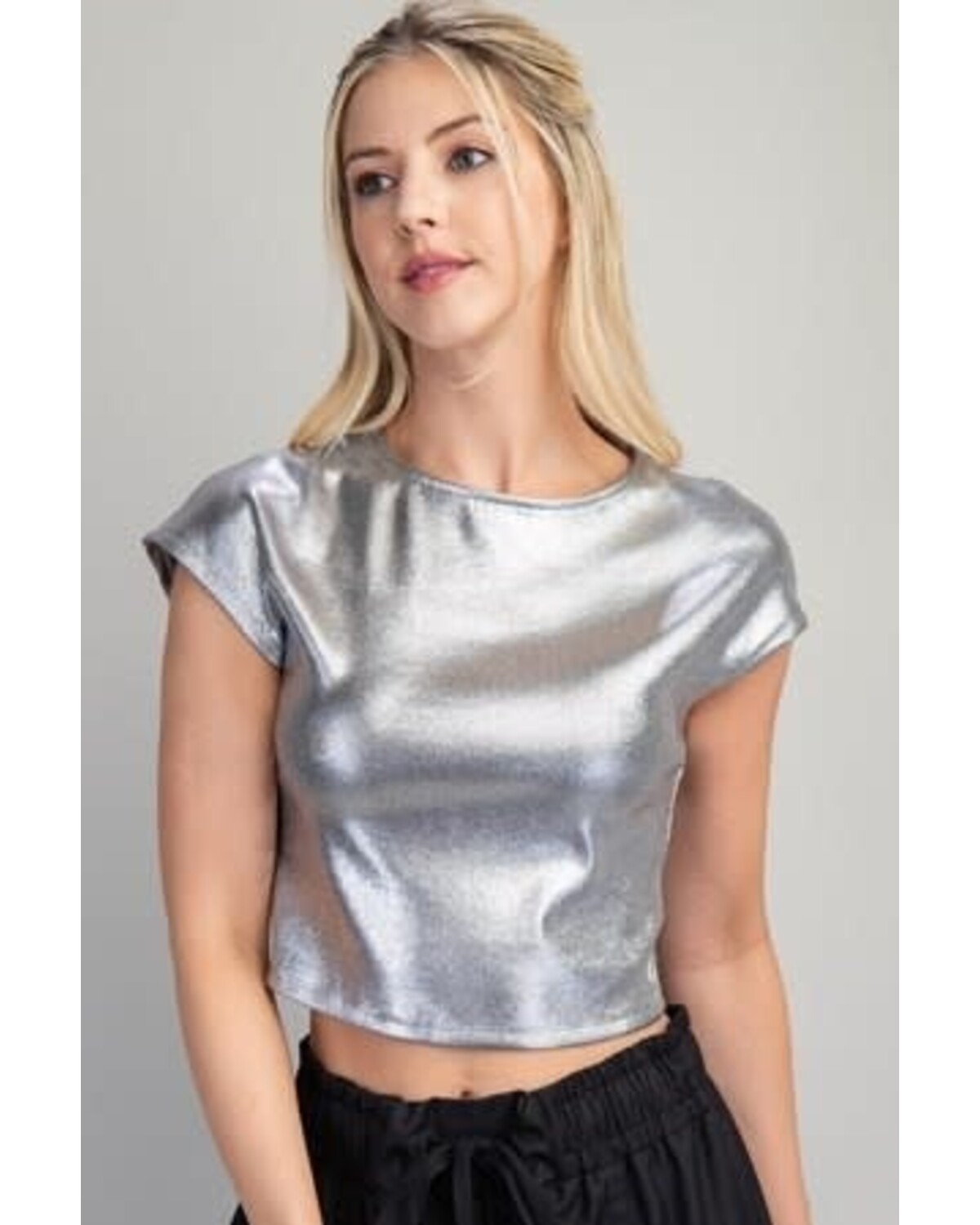 Round Neck Short Sleeve Metallic Top