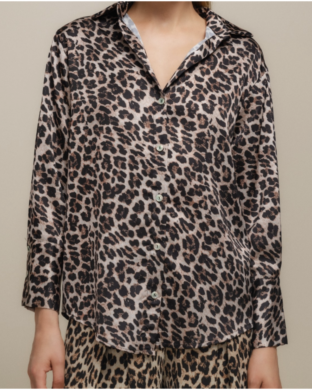 Animal print fluid shirt