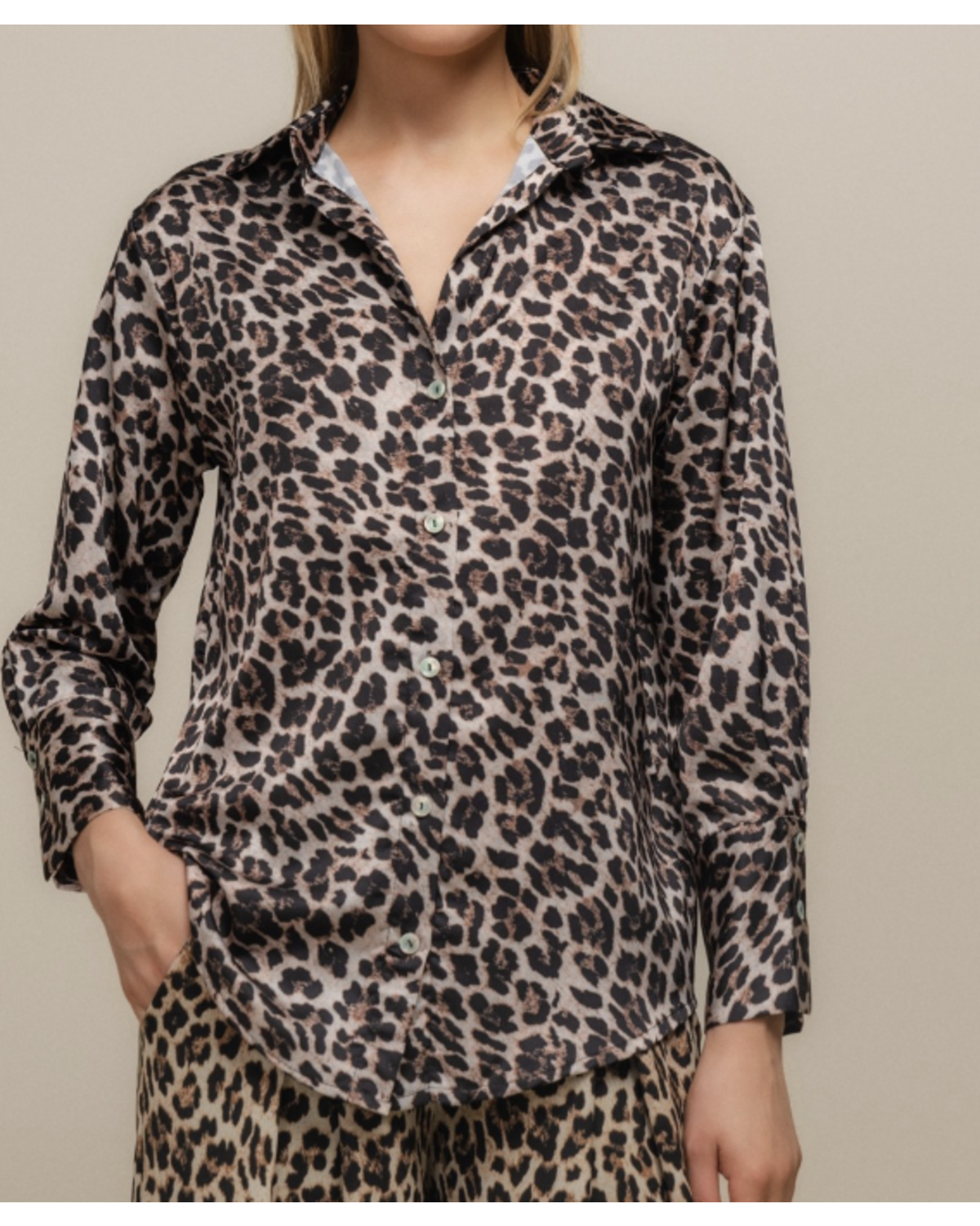 Animal print fluid shirt