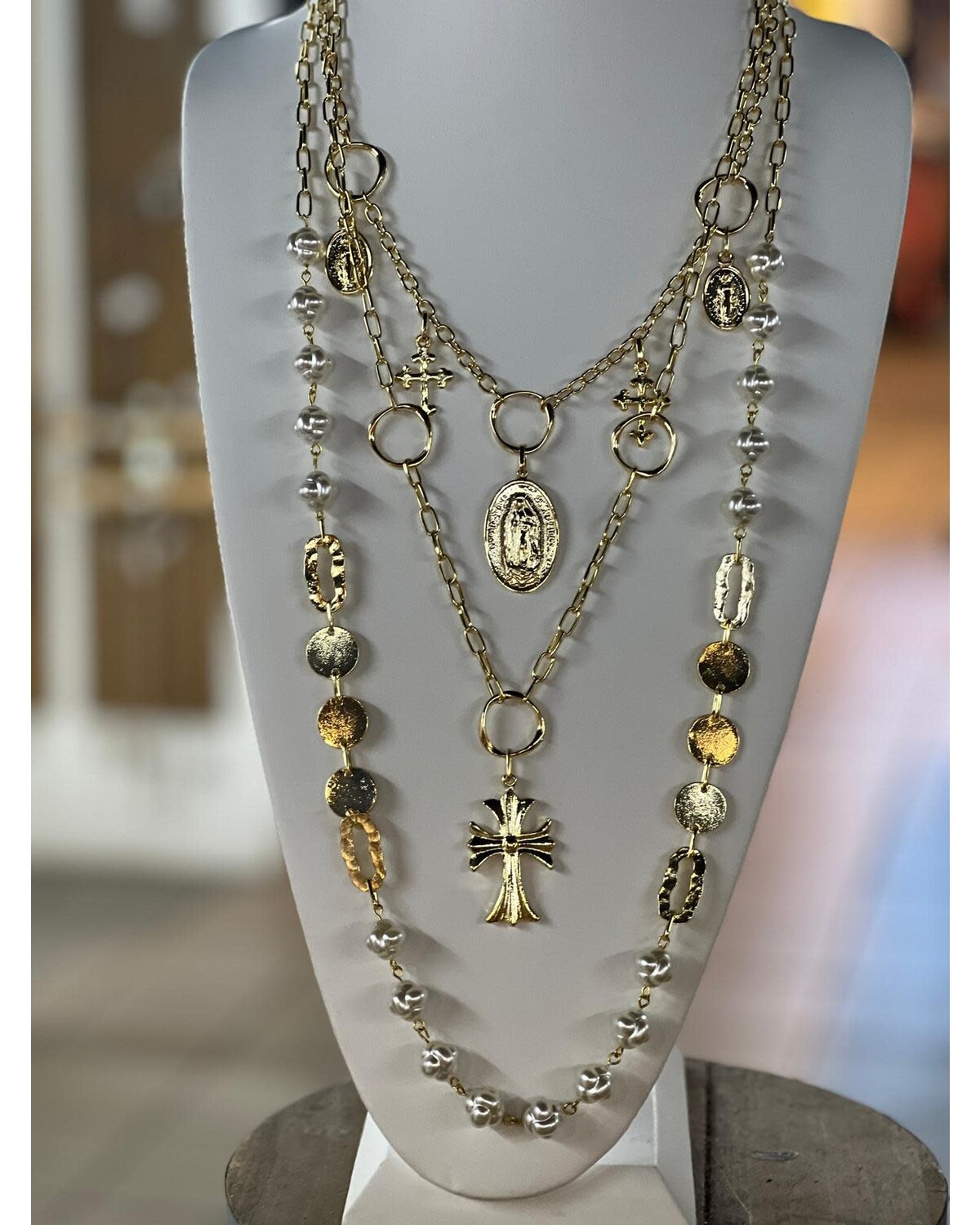 3 layers virgin necklace