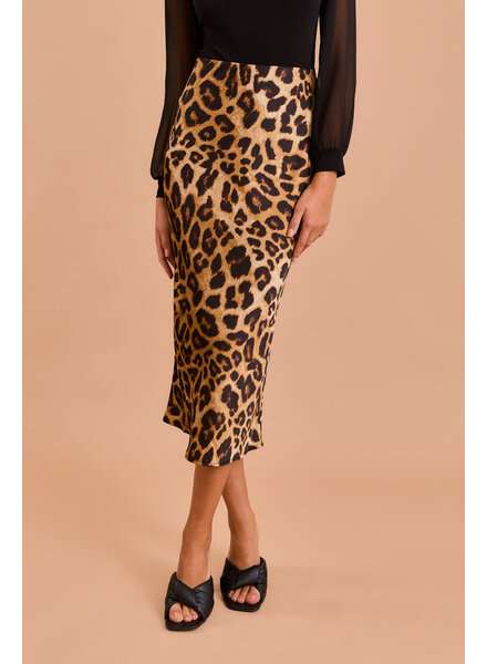 SKIRT IN LEOPARD PRINTS