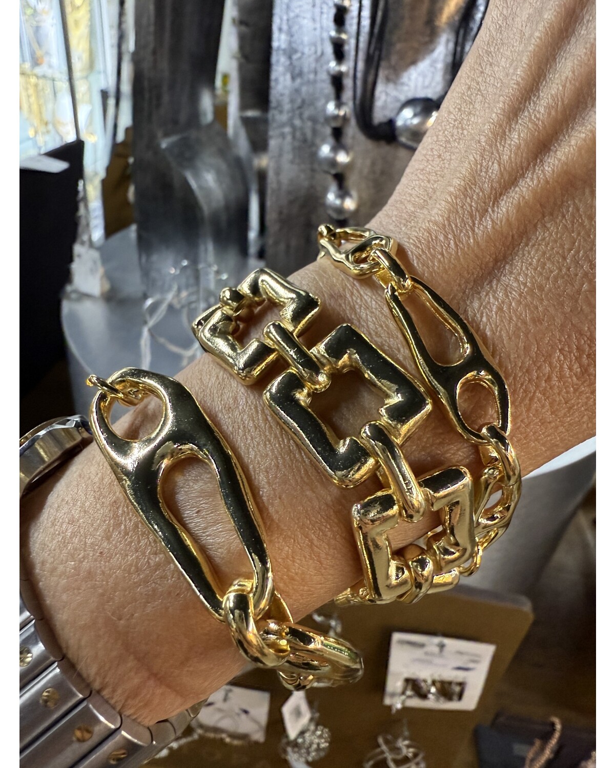 Deal of the day! 3 bracelet x $89
