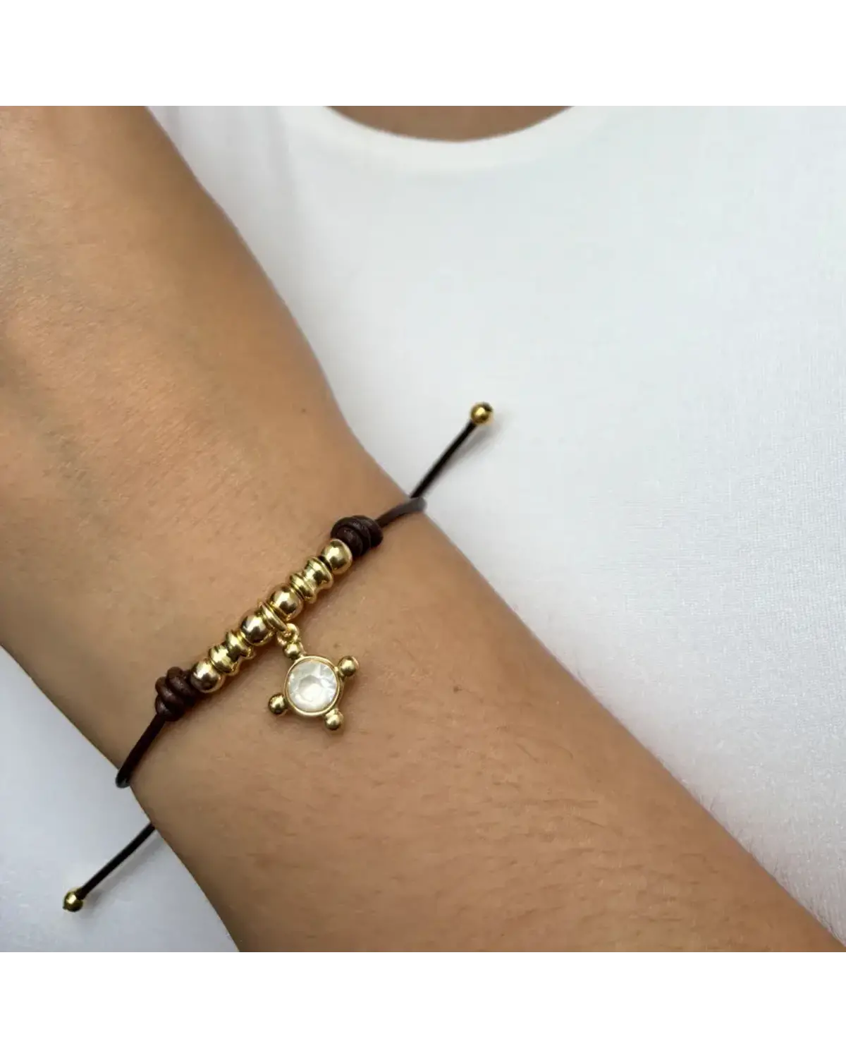 Pulsera con Colgante de Cruz