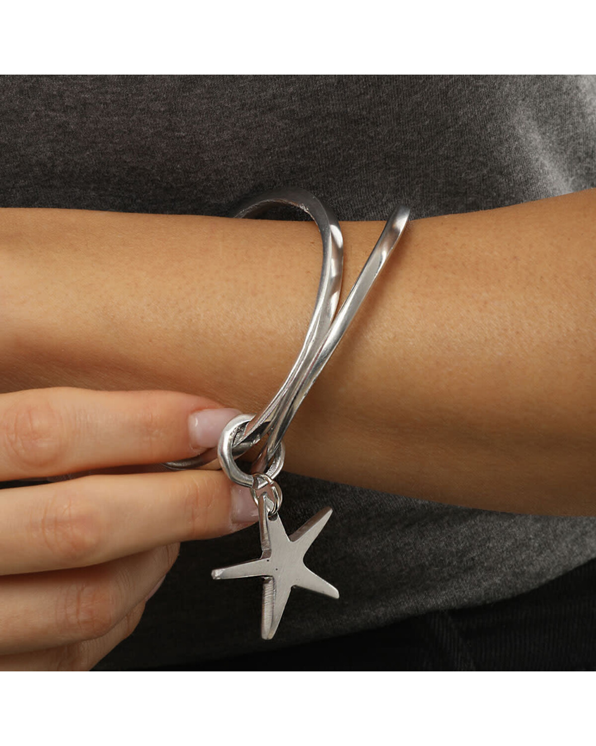 al00152 BANGLE DOUBLE CHARM STARFISH