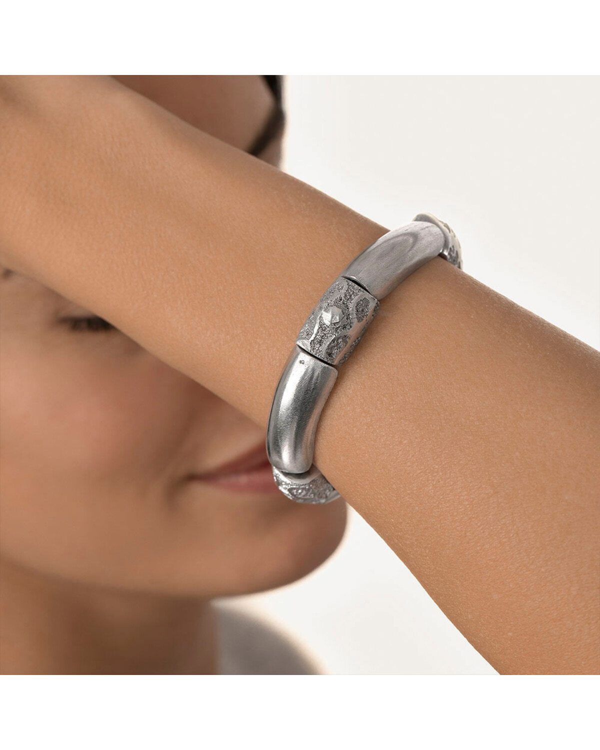 BRACELET ELASTIQUE PIECES LISSES / 4 GRAVES AL01145