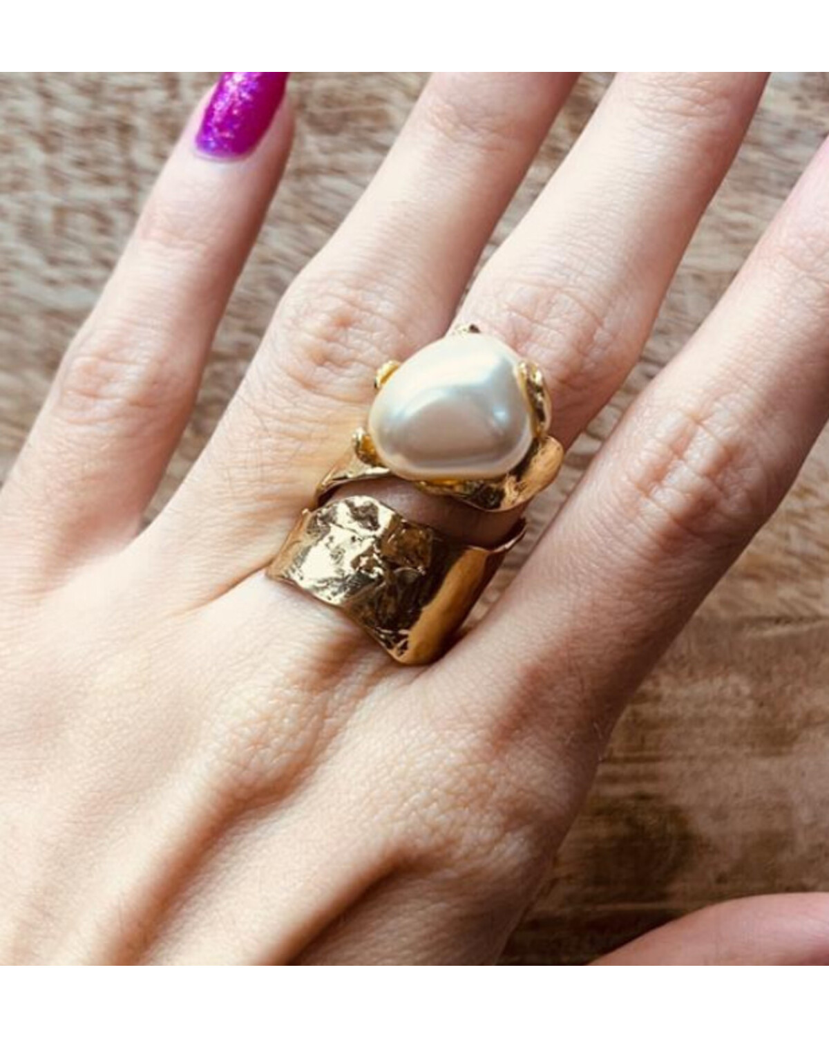 Baroque Pearl and Gold Jewelry (sold separetly)