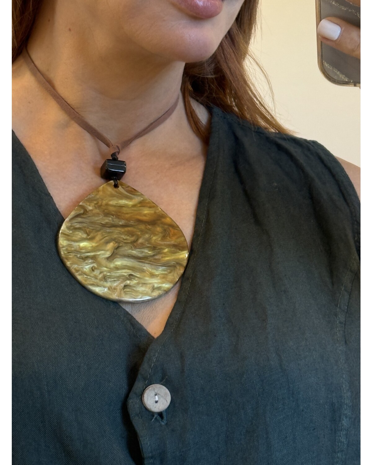 Acrylic brass adjustable necklace