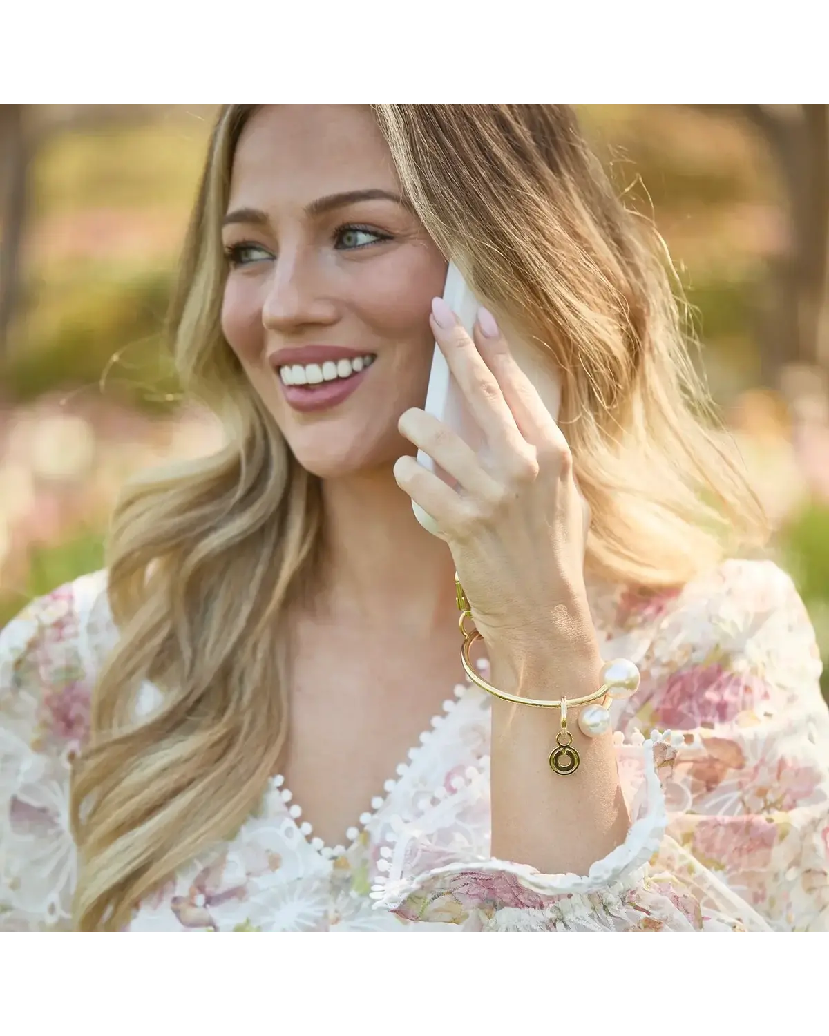 Big O® Phone Bracelet - Gold & Pearl Phone Wristlet