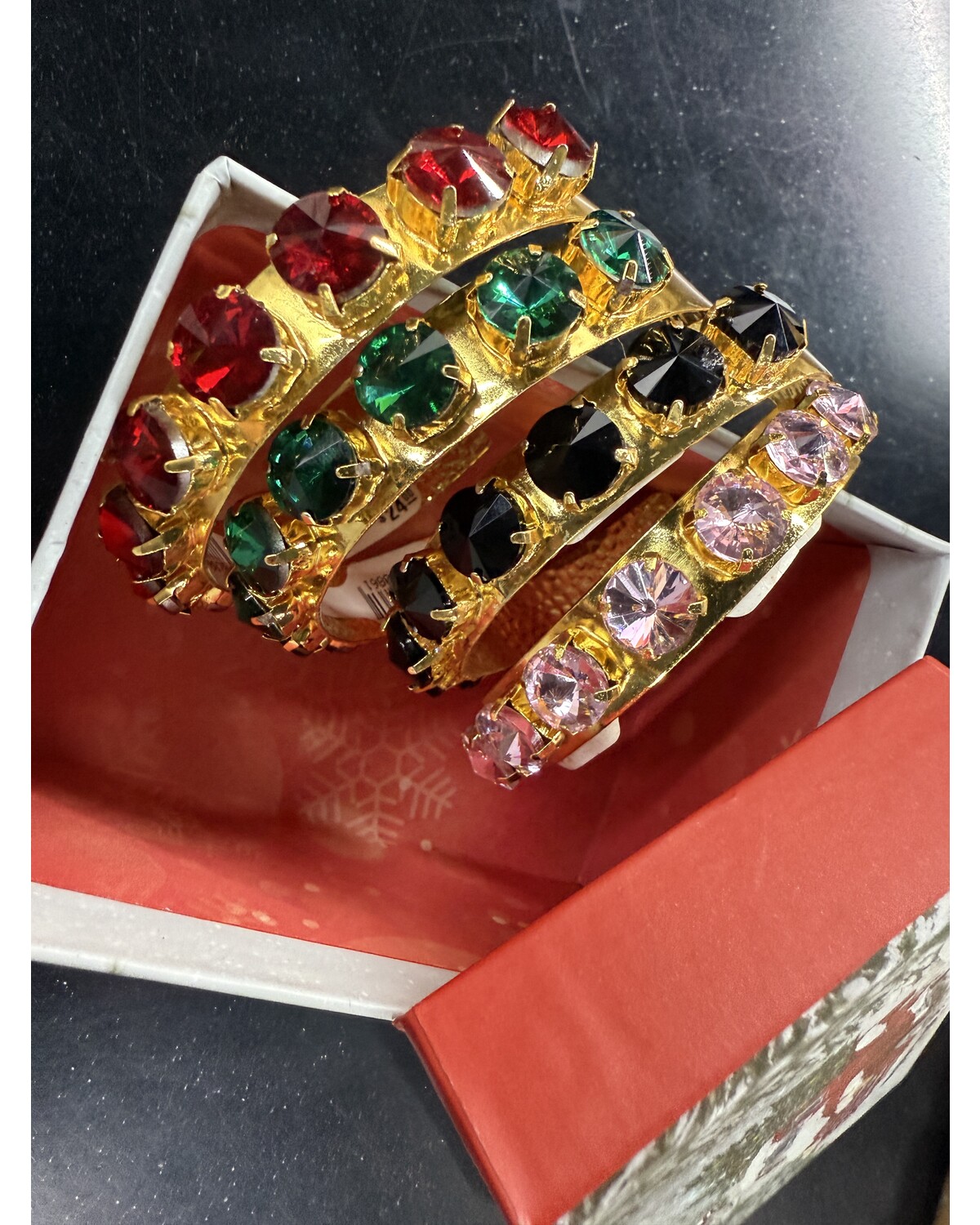 Set of 4 crystals bracelets