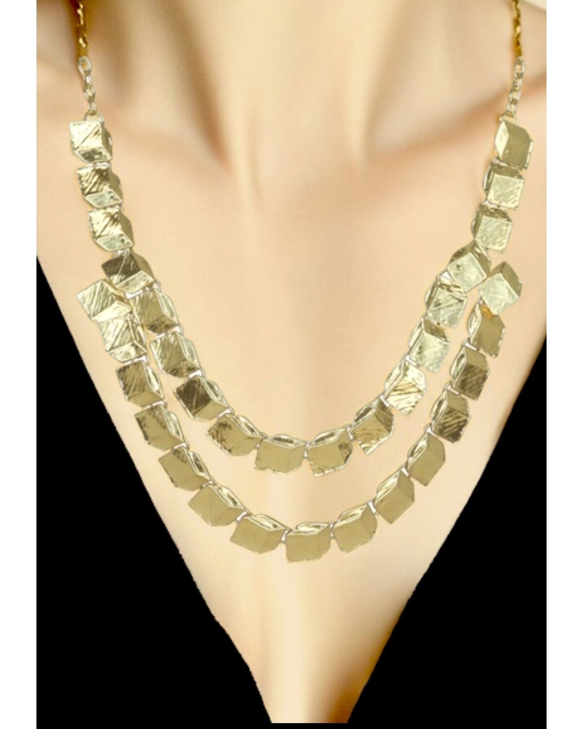 3D textured squares Necklace