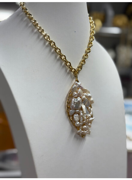 Multi Pearl  necklace