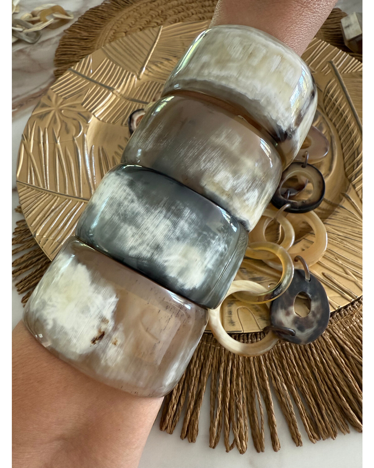 Natural horn cuff