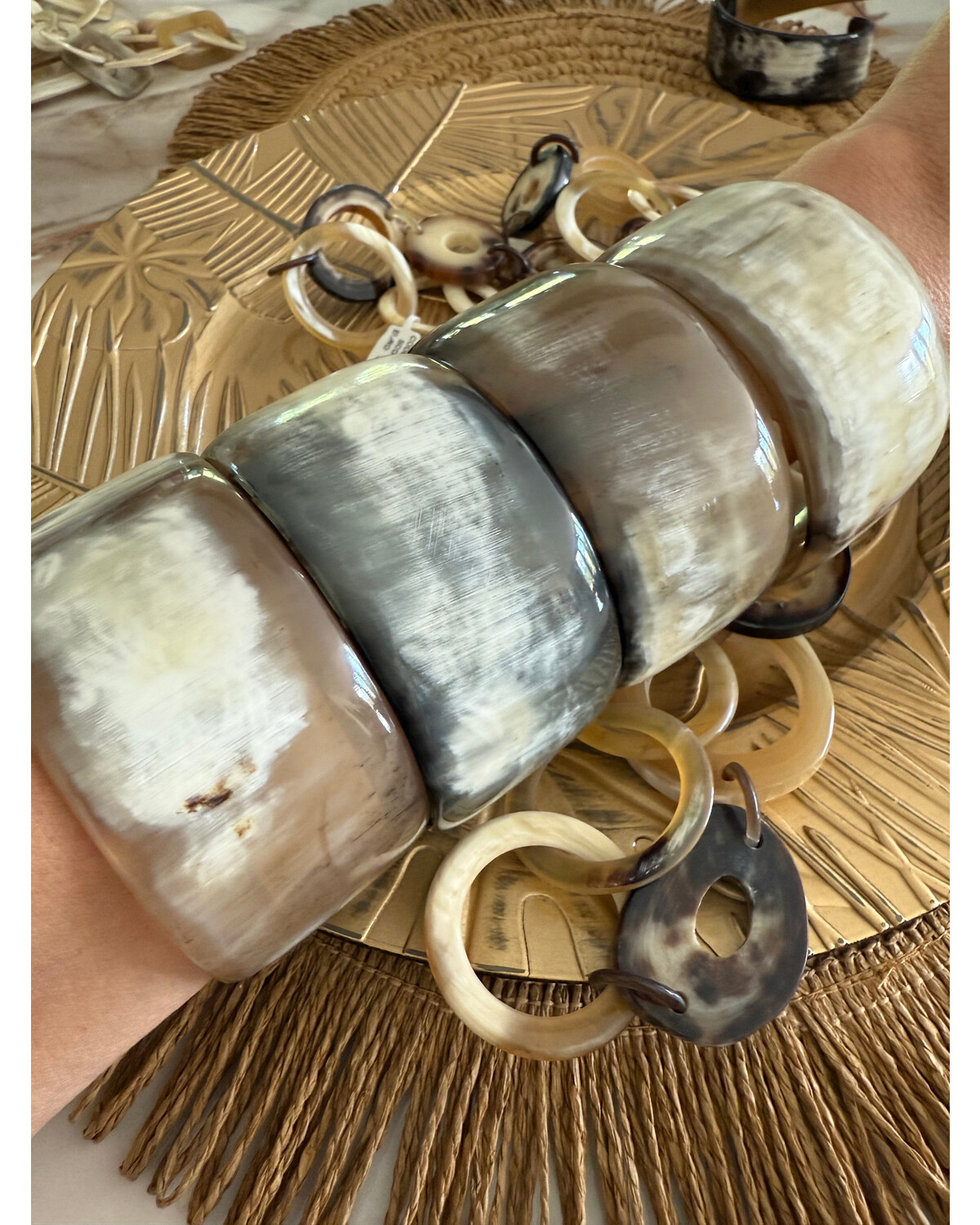 Natural horn cuff
