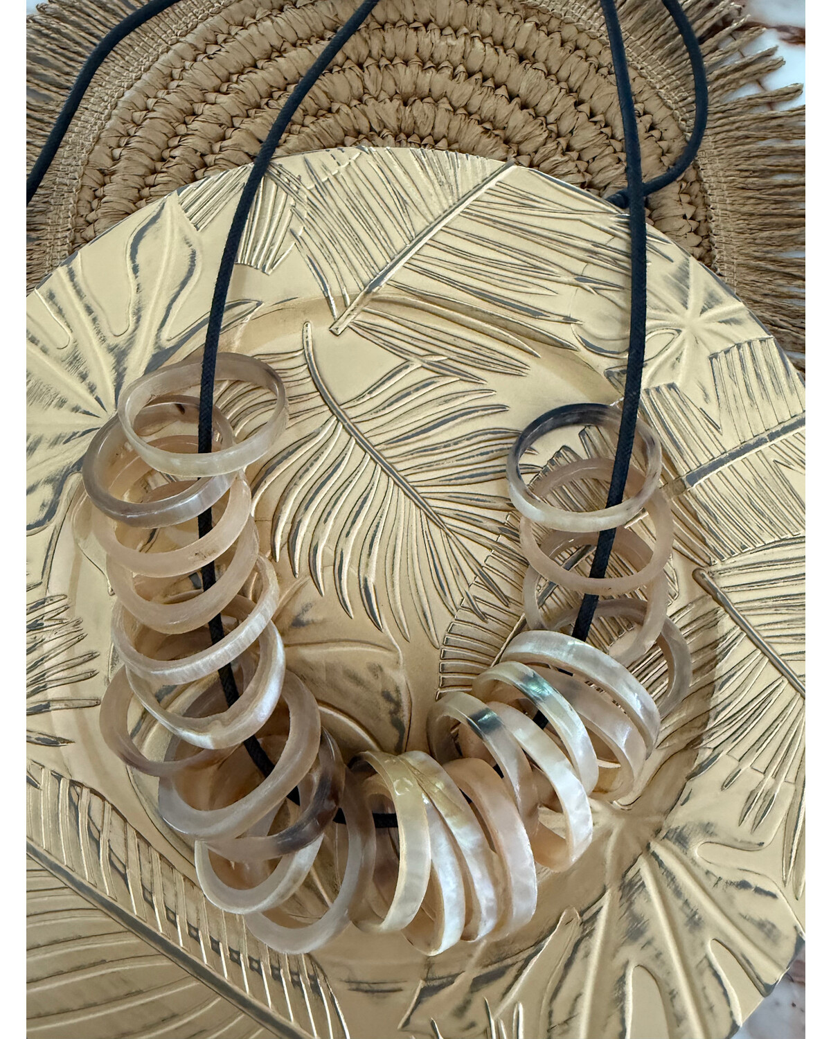 Natural ring horn necklace