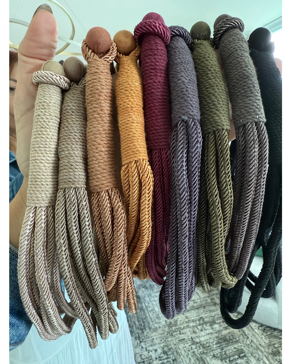 Plain short cord