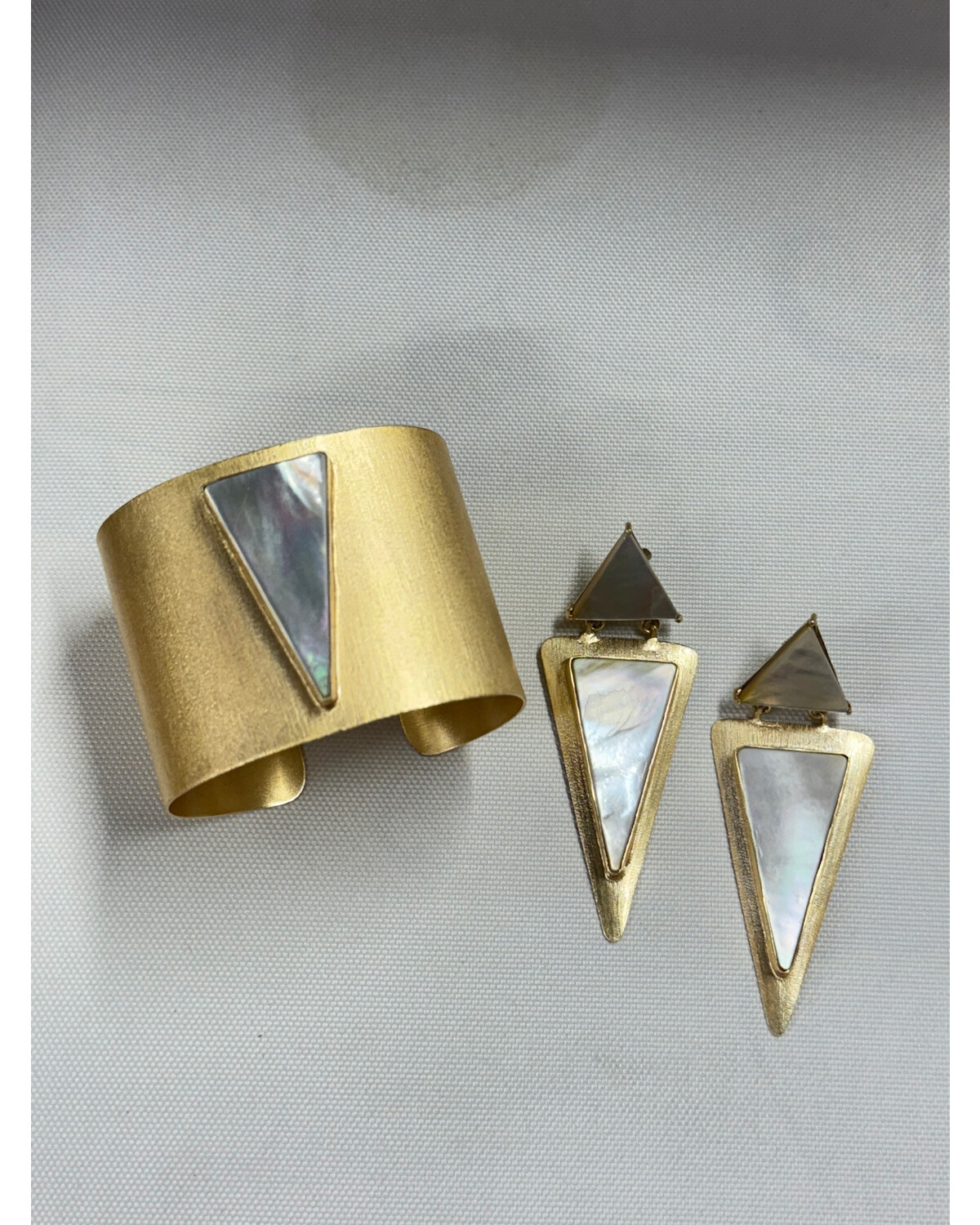 Geometric Mother-of-Pearl Set